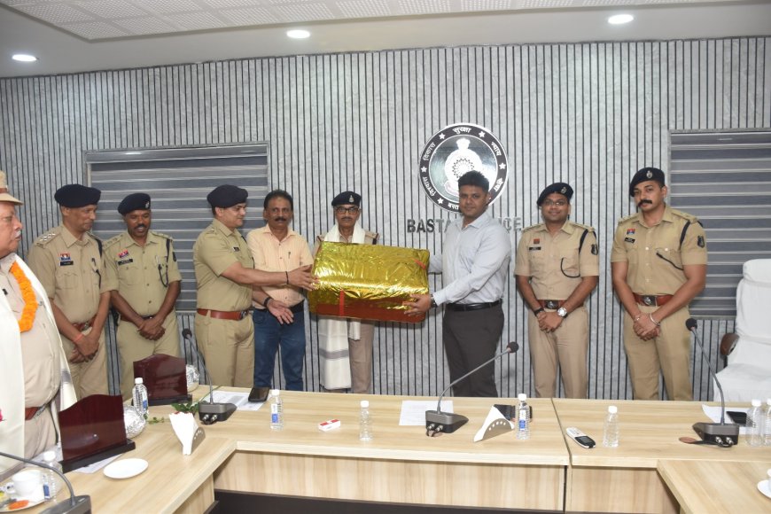 जगदलपुर पुलिस के दो अनुभवी अधिकारियों की गरिमामयी विदाई : 35 से 38 वर्षों की उत्कृष्ट सेवा का हुआ समापन