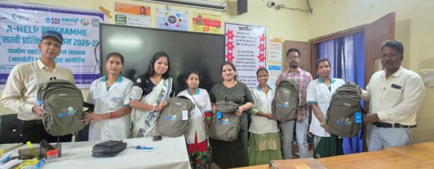 पशु सखियों का 17 दिवसीय आवासीय प्रशिक्षण संपन्न,बांटी गई पशु सखी किट