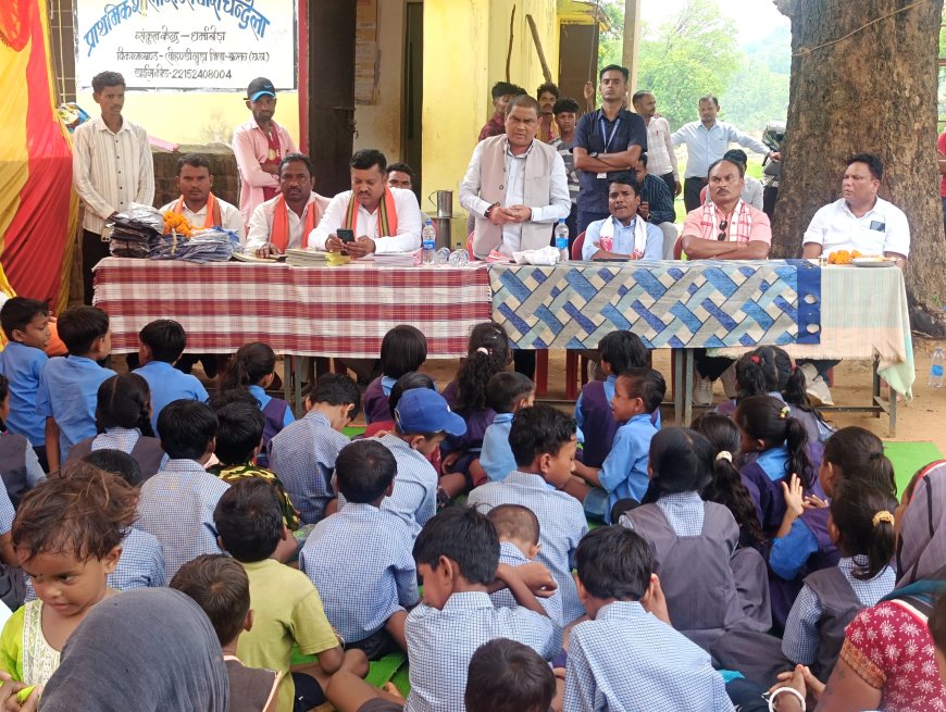 लोहण्डीगुड़ा ब्लॉक के अंतिम छोर चंदेल–ककनार में आयोजित हुआ “12 साल बेमिसाल” कार्यक्रम, विधायक विनायक गोयल ने केंद्र सरकार की उपलब्धियां गिनाईं