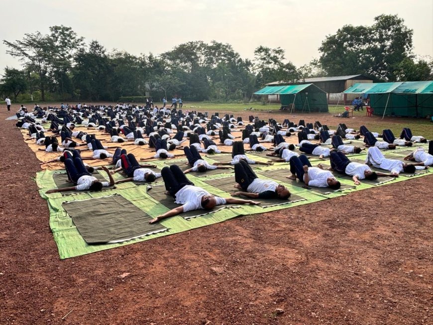 अंतर्राष्ट्रीय योग दिवस 2026 के अवसर पर कन्या शिक्षा परिसर मैदान में आयोजित सामूहिक योग सत्र में उत्साहपूर्वक सम्पन्न!