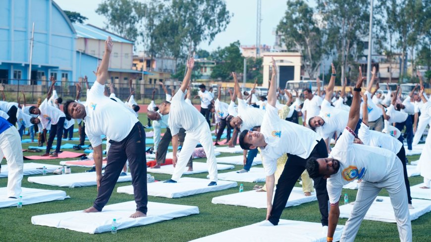 विश्व योग दिवस पर प्रियदर्शिनी स्टेडियम में हुआ सामूहिक योगाभ्यास, विधायक श्री किरण सिंह देव रहे मुख्य अतिथि