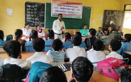 राष्ट्रीय हाथकरघा दिवस पर विद्यार्थियों को हाथकरघा एवं नशामुक्ति का संदेश