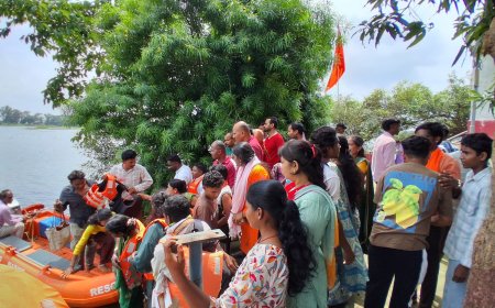 दलपत सागर के बीच गूंजा हर हर महादेव,सांसद महेश कश्यप की पहल से हजारों शिवभक्तों ने किए भूपालेश्वर महादेव के दर्शन