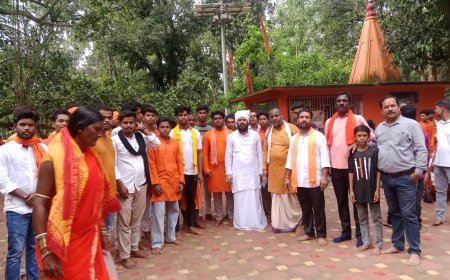 विश्व हिंदू परिषद , बजरंग दल ने निकाली भव्य कांवड़ यात्रा, इंद्रावती नदी से जल लेकर झाड़ेश्वर महादेव मंदिर देवड़ा पहुंचे शिवभक्त