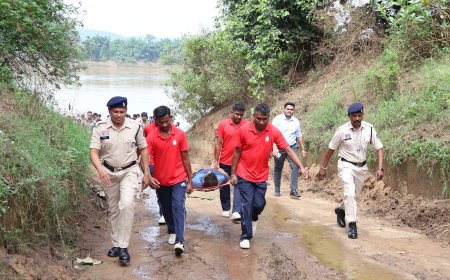 कलेक्टर विश्वदीप के मार्गदर्शन में इन्द्रावती तट पर आपदा प्रबंधन का मॉकड्रिल, हेलिकॉप्टर से मरीजों के रेस्क्यू का प्रभावी प्रदर्शन
