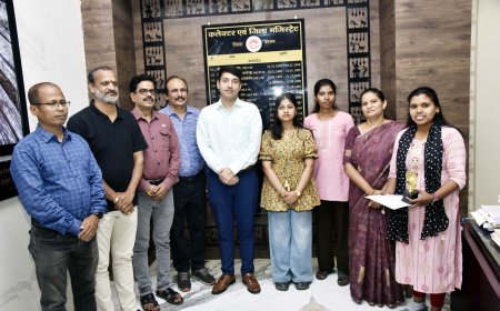 बस्तर के ज्ञानगुड़ी से निकले चार हीरे, पहले ही राउंड में एमबीबीएस सीट पक्की, कलेक्टर ने टैबलेट देकर बढ़ाया हौसला