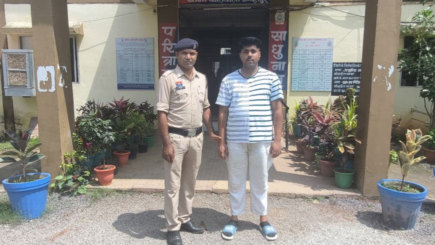 होटल एंबीशन के कर्मचारी द्वारा रिसेप्शन से नगदी रकम 100000 चोरी करने वाले एक आरोपी पर बस्तर पुलिस की कार्यवाही