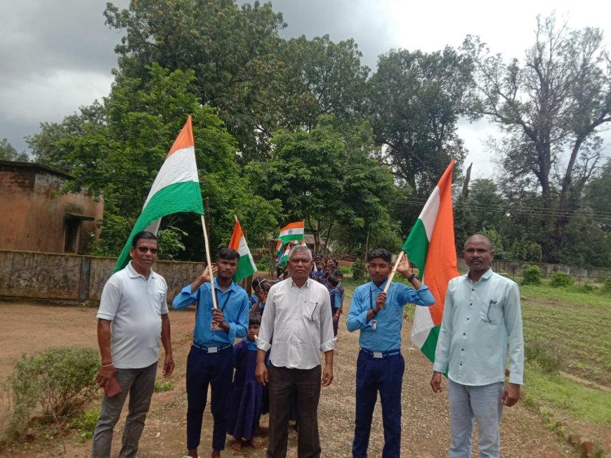स्वतंत्रता दिवस पर बीजापुर में गूंजा साक्षरता का संदेश, आयोजित हुई उल्लास महाचौपाल