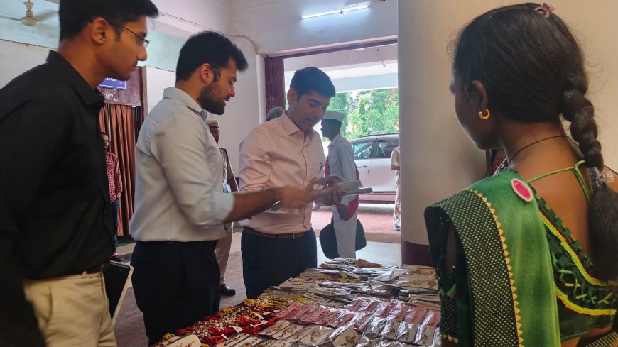 स्व-सहायता समूह की दीदियों ने लगाई इको-फ्रेंडली राखियों की प्रदर्शनी,कलेक्टोरेट परिसर में सजी बस्तर की ग्रामीण प्रतिभा