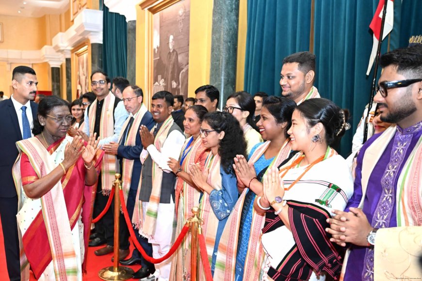राष्ट्रपति भवन की खास मेहमान बनीं बीजापुर की आंगनबाड़ी कार्यकर्ता – चंदना तिपनपल्ली