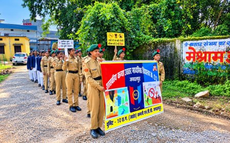 शासकीय कन्या उच्चतर माध्यमिक विद्यालय क्रमांक 02 जगदलपुर की एनसीसी कैडेट्स ने निकाली नशा मुक्ति जागरूकता रैली