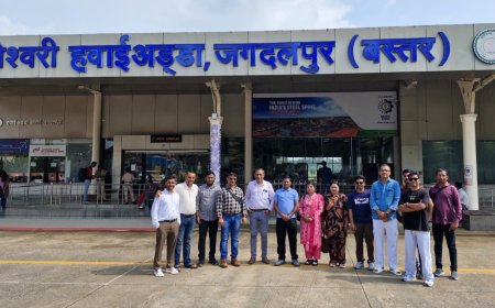बस्तर के पत्रकारों का पुणे-मुंबई राष्ट्रीय अध्ययन दौरा शुरू